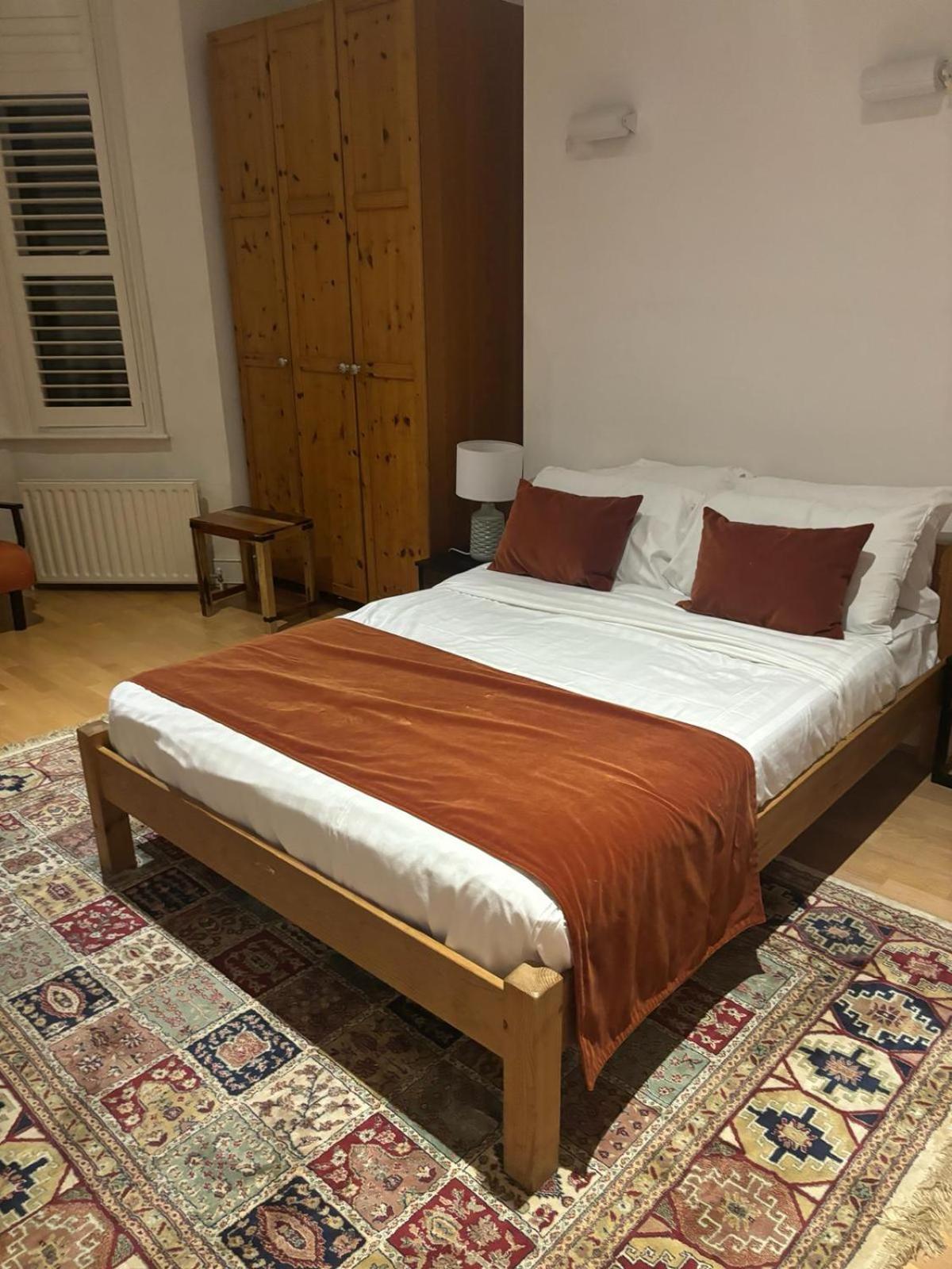 Grand Tulse Hill Villa Лондон Номер фото